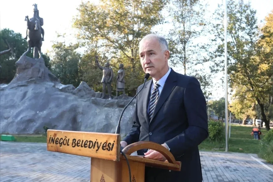 İnegöl’de 19 Ekim Muhtarlar Günü Törenle Kutlandı, Belediye Başkanı Alper Taban Muhtarlarla Buluştu