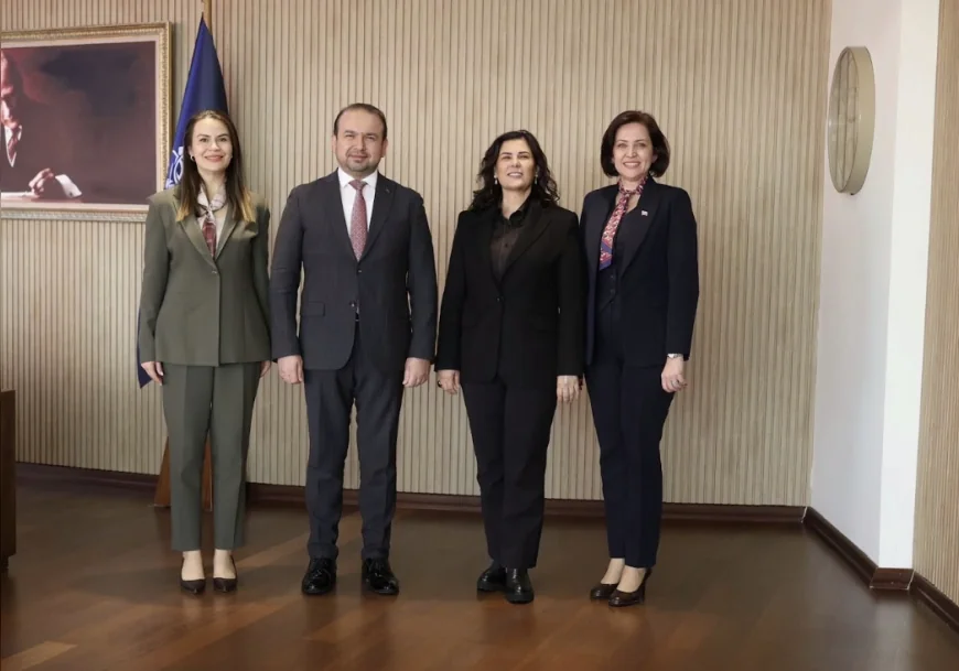 Aydın Büyükşehir Belediye Başkanı Özlem Çerçioğlu’na İl Sağlık Müdürü Şenkul ve Sağlık Yöneticilerinden Ziyaret