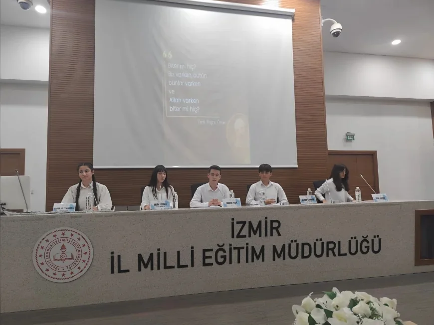 İzmir’de Anadolu Mektebi Yazar Okumaları Projesi 2026-2027 Eğitim Öğretim Yılında Yeniden Başlıyor