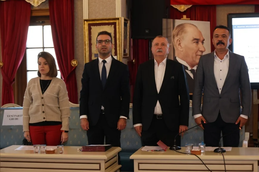 Yunusemre Belediye Meclisi’nde 2027 Bütçesi Kabul Edildi, Spil Mahallesi’nin Doğal Gaz Sorununa Çözüm İçin Protokol Onaylandı
