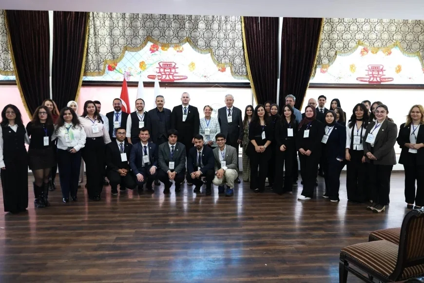 Keçiören’de Gençler Bağımlılıkla Mücadele İçin Buluştu: Koruyucu Çalışmalar ve Sosyal Uyum Ele Alındı