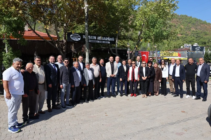 Marmaris Belediye Başkanı Acar Ünlü, 19 Ekim Muhtarlar Günü’nde 30 Mahallenin Muhtarıyla Buluştu!