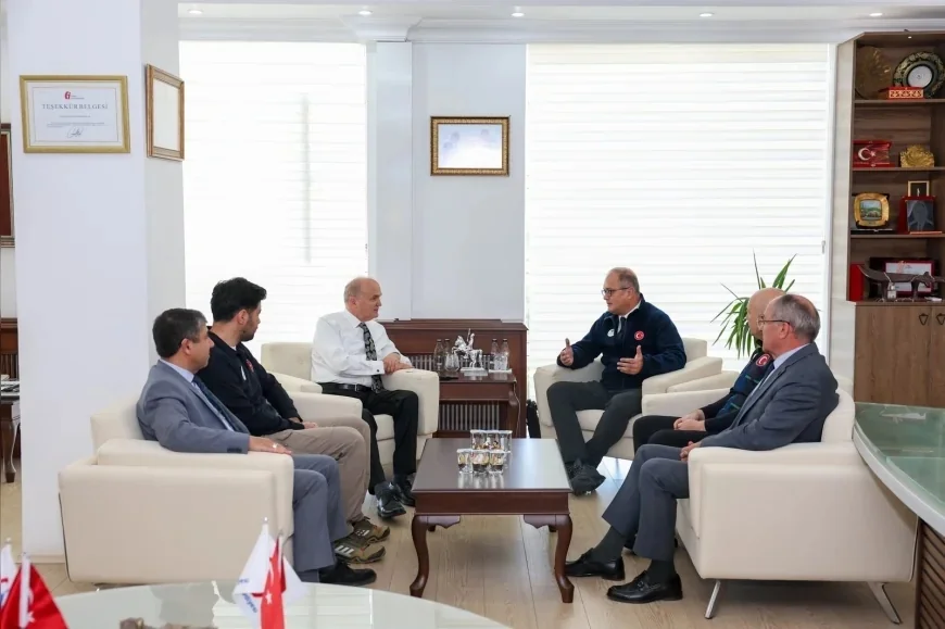 Düzce Belediye Başkanı Dr. Faruk Özlü’ye İller Bankası Heyetinden Ziyaret: Doğalgaz İçin Zemin Etüdü Çalışmaları Başlıyor