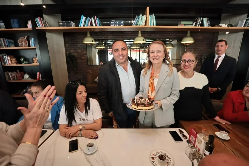 Konak Belediye Başkanı Nilüfer Çınarlı Mutlu: “Sizler bizim en yakın çalışma arkadaşlarımızsınız”