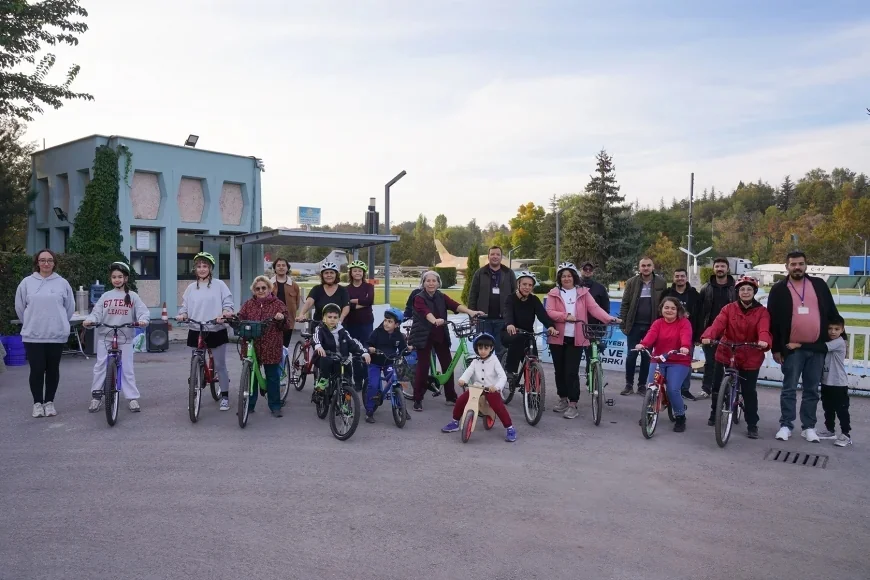 Eskişehir Tepebaşı Belediyesi İklim Haftası’nda İlk Pedallar Atıldı, Sürdürülebilir Projeler Yerinde İncelendi