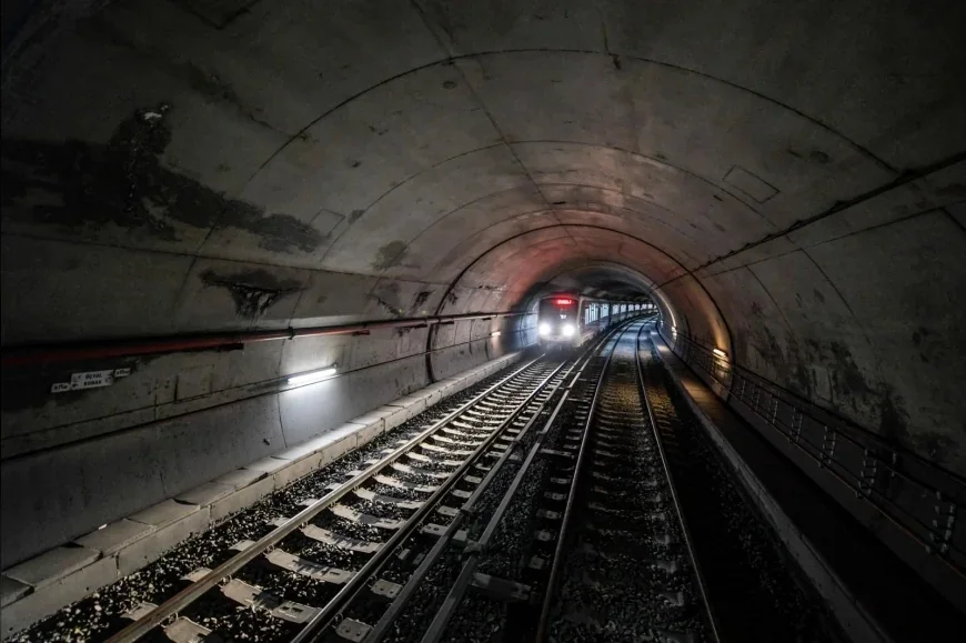 İzmir Büyükşehir Belediyesi Metro Hattında 844 Metre Rayı Yeniledi, Çalışmalar Devam Edecek