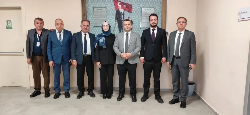Çorum İl Sağlık Müdürü Prof. Dr. Sinan Zehir, Bayat’ta Sağlık Hizmetlerini ve Devam Eden Yatırımları Yerinde İnceledi