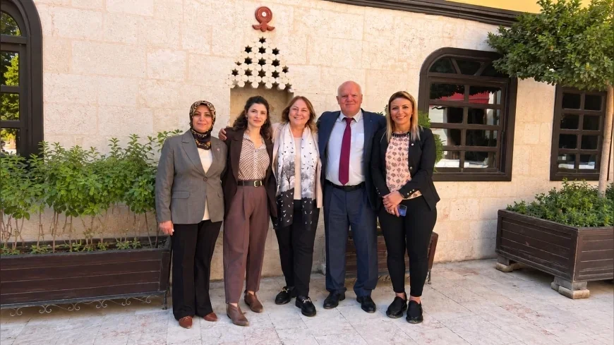 CHP Kadın Kolları Genel Başkanı Ayten Gülseven Hatay’da Örgütlerle Buluştu: Kadınların Siyasetteki Topuk Sesleri Yükseliyor