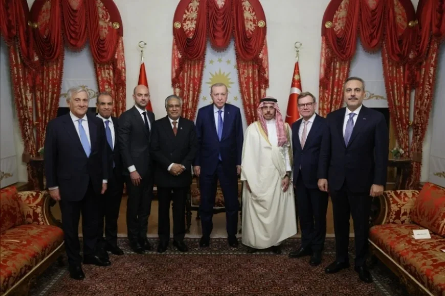 Cumhurbaşkanı Recep Tayyip Erdoğan, R4+E3 Dışişleri Bakanları Toplantısı İçin İstanbul'a Gelen Bakanları Kabul Etti