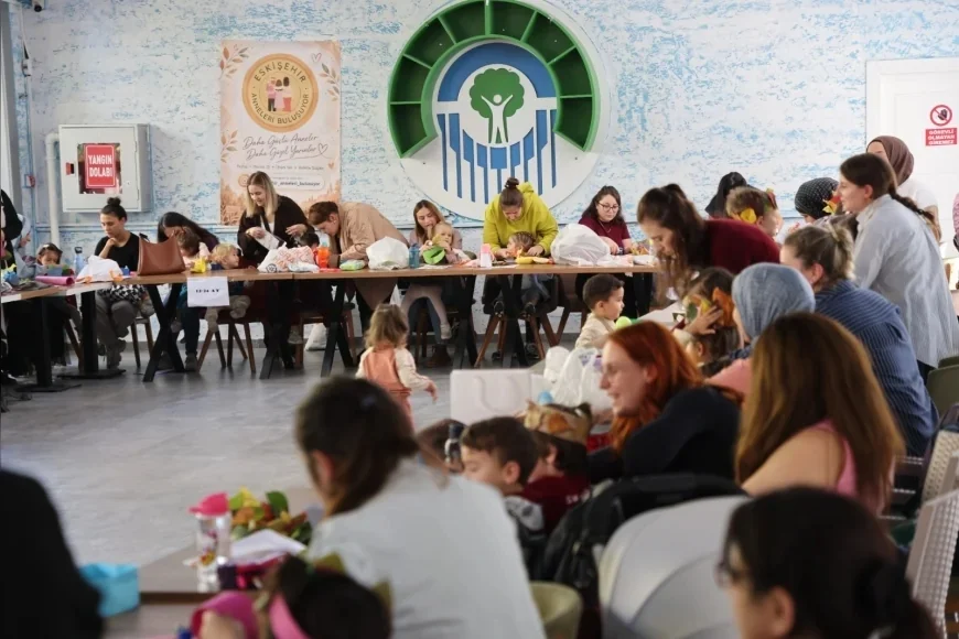 Odunpazarı Belediye Başkanı Kazım Kurt’un Desteğiyle Anneler ve Çocuklar Alaaddin Park Cafe’de Buluştu