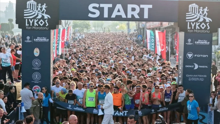 DENİZLİ BÜYÜKŞEHİR BELEDİYESİ EV SAHİPLİĞİNDE DÜZENLENEN 2. LYKOS YARI MARATONU 20 BİNE YAKIN KİŞİYİ BULUŞTURDU