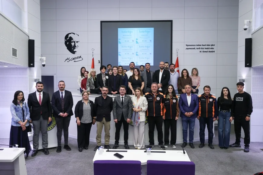 Buca Belediyesi İklim Eylemi Panelinde Uzmanlardan Kritik Uyarı: “Gıda Krizi ve Göçler Kapımızda”