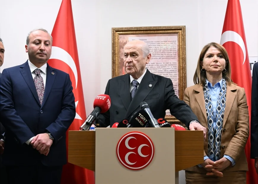 MHP Genel Başkanı Devlet Bahçeli: “Yaşasın Türk halklarının kardeşliği, yaşasın Türk dünyasının kardeşliği”