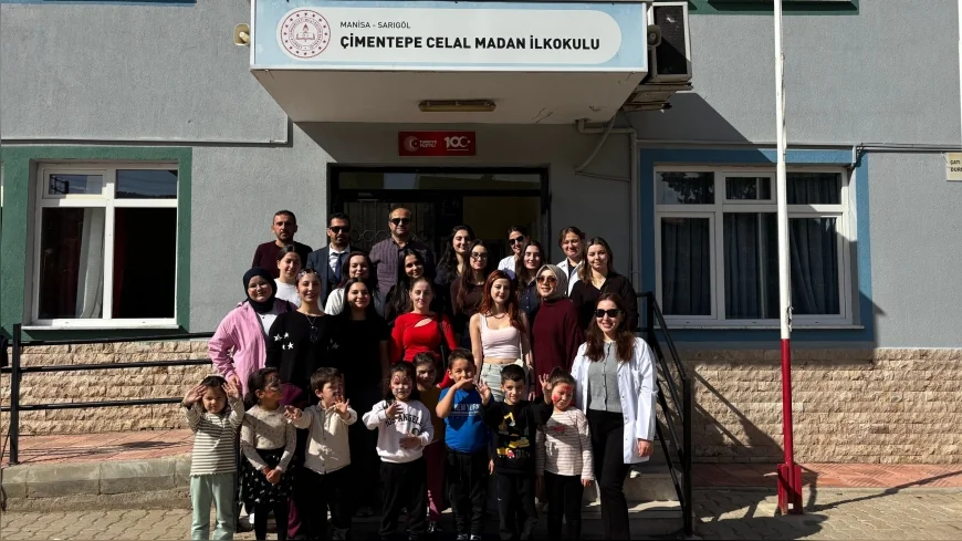 Manisa Sarıgöl’de Üniversiteli Gençler “Oyun Arkadaşım Projesi” ile İlkokul Öğrencilerinin Yüzünü Güldürdü