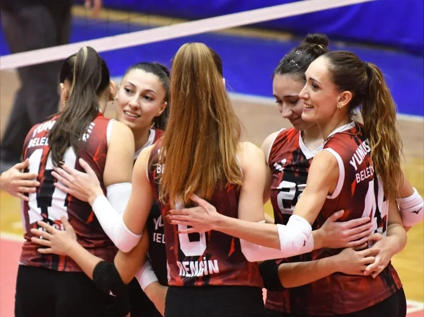 YUNUSEMRE BELEDİYESPOR KADIN VOLEYBOL TAKIMI ALTAY’I 3-1 MAĞLUP EDEREK LİGDE PUANINI 6’YA YÜKSELTTİ