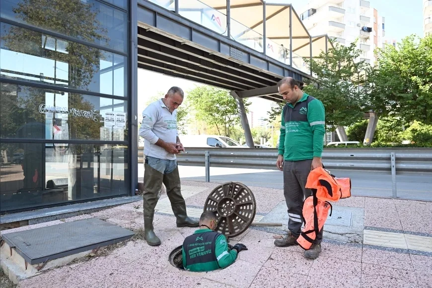 Mersin Büyükşehir Belediyesi 13 İlçede 505 Personelle 365 Gün Kesintisiz İlaçlama Yapıyor
