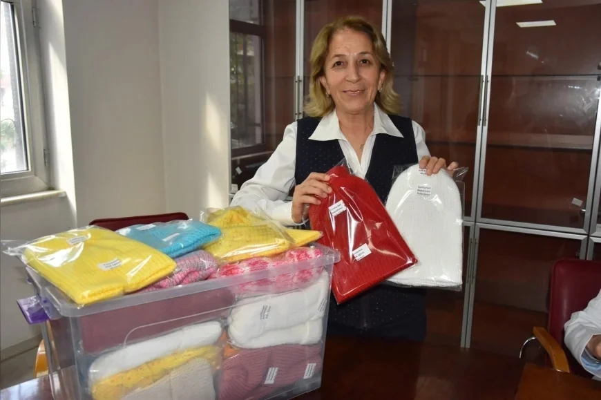 Yunusemre Halk Eğitimi Merkezi Müdürü Ayşen Oğuz: “Cumhuriyetimizin 103. Yılına İthafen 103 Öğrencimize Bere Hediye Edeceğiz”