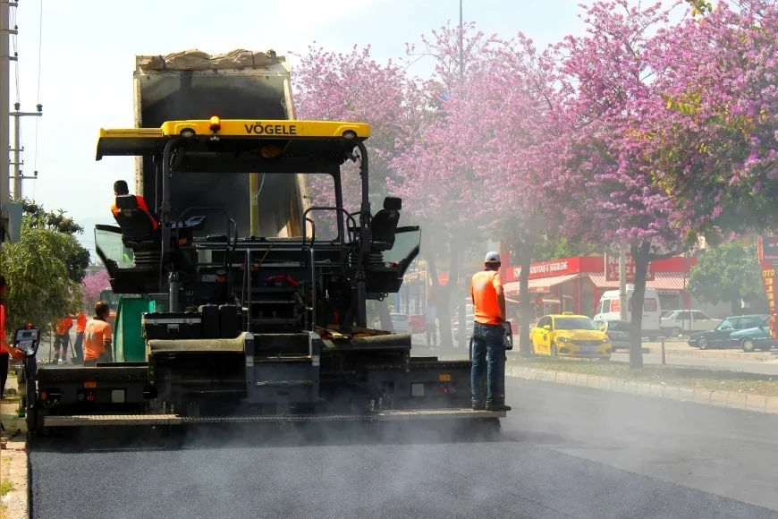 Mersin Büyükşehir Belediyesi Toroslar’da 405 Bin Ton Asfalt ve 449 Kilometre Sathi Kaplama Çalışması Gerçekleştirdi