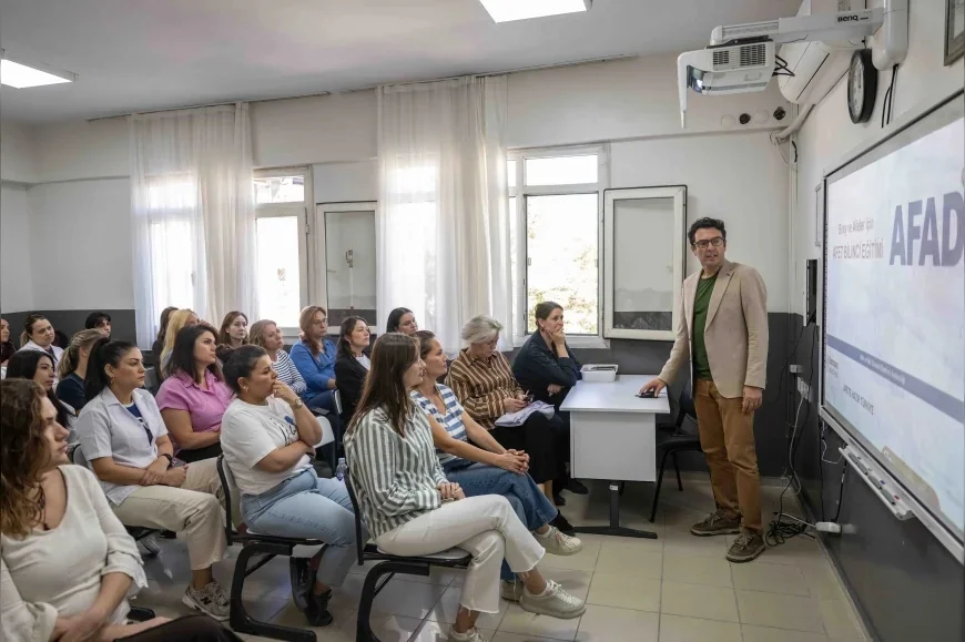 Bornova Belediye Başkanı Ömer Eşki: “Bilginin paylaşımı ve doğru eğitim, afet anında en büyük kurtarıcımızdır”