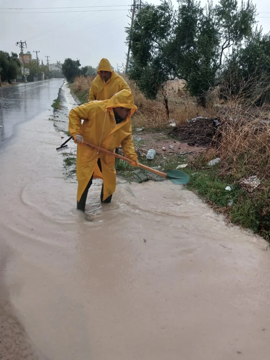 Muğla Büyükşehir Belediyesi Sağanak Yağışların Ardından 24 Saatte 111 Olaya Müdahale Etti