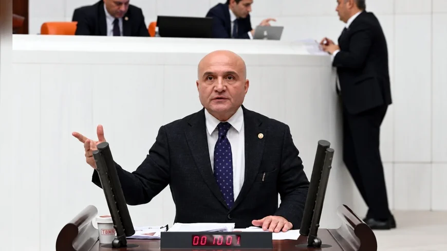 İYİ Parti Genel Başkan Yardımcısı Erhan Usta: “Tıkır tıkır işleyen ABD ve İsrail projesi midir?”