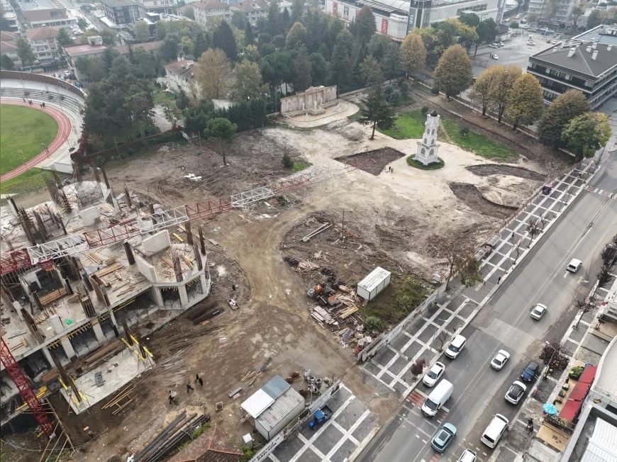 Düzce Belediye Başkanı Dr. Faruk Özlü: “Tek Park, Merkez Park” Anıt Eser ve Çevresindeki Yeşil Alanlar Bütünleşiyor