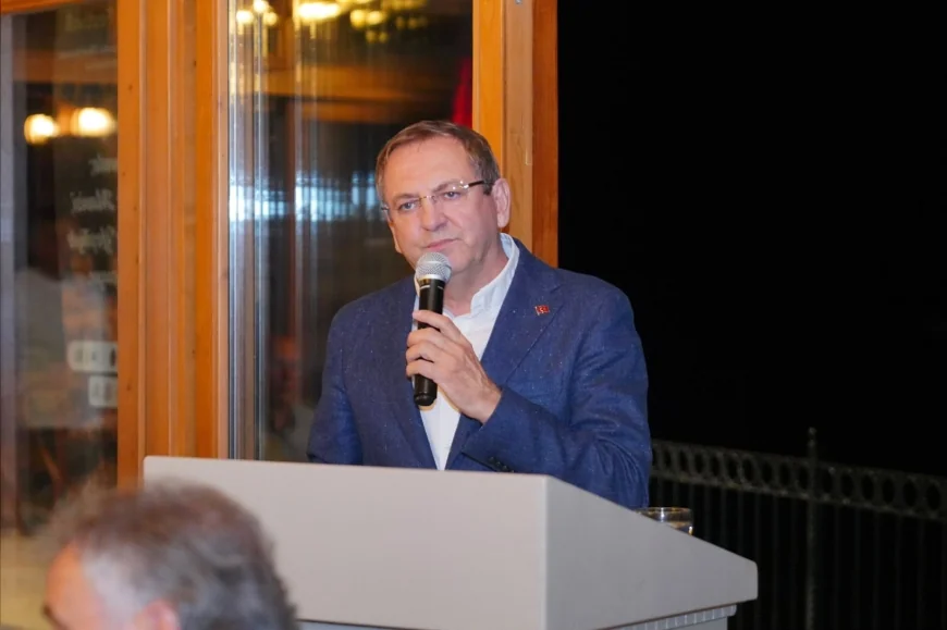 Ayvalık Belediye Başkanı Mesut Ergin: “Birlik ve beraberlikle büyüteceğimiz nice festivallerde bir arada olmak dileğiyle”